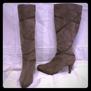 Gray/Brown heeled knee high boot